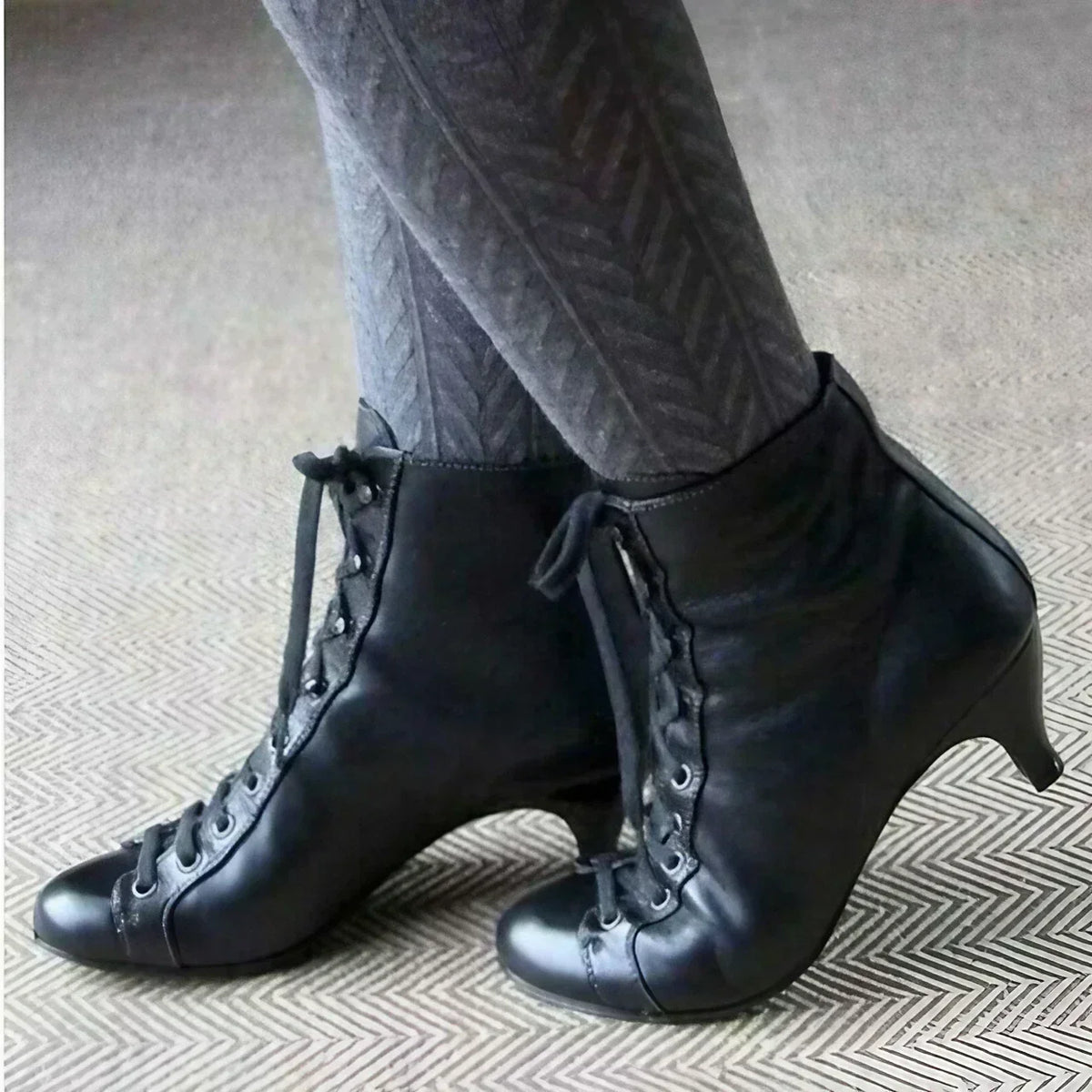 Chloe™ | Viktorianische Schnür-Stiefel