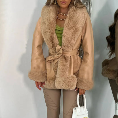 Clara™ | LuxFell Gürteljacke