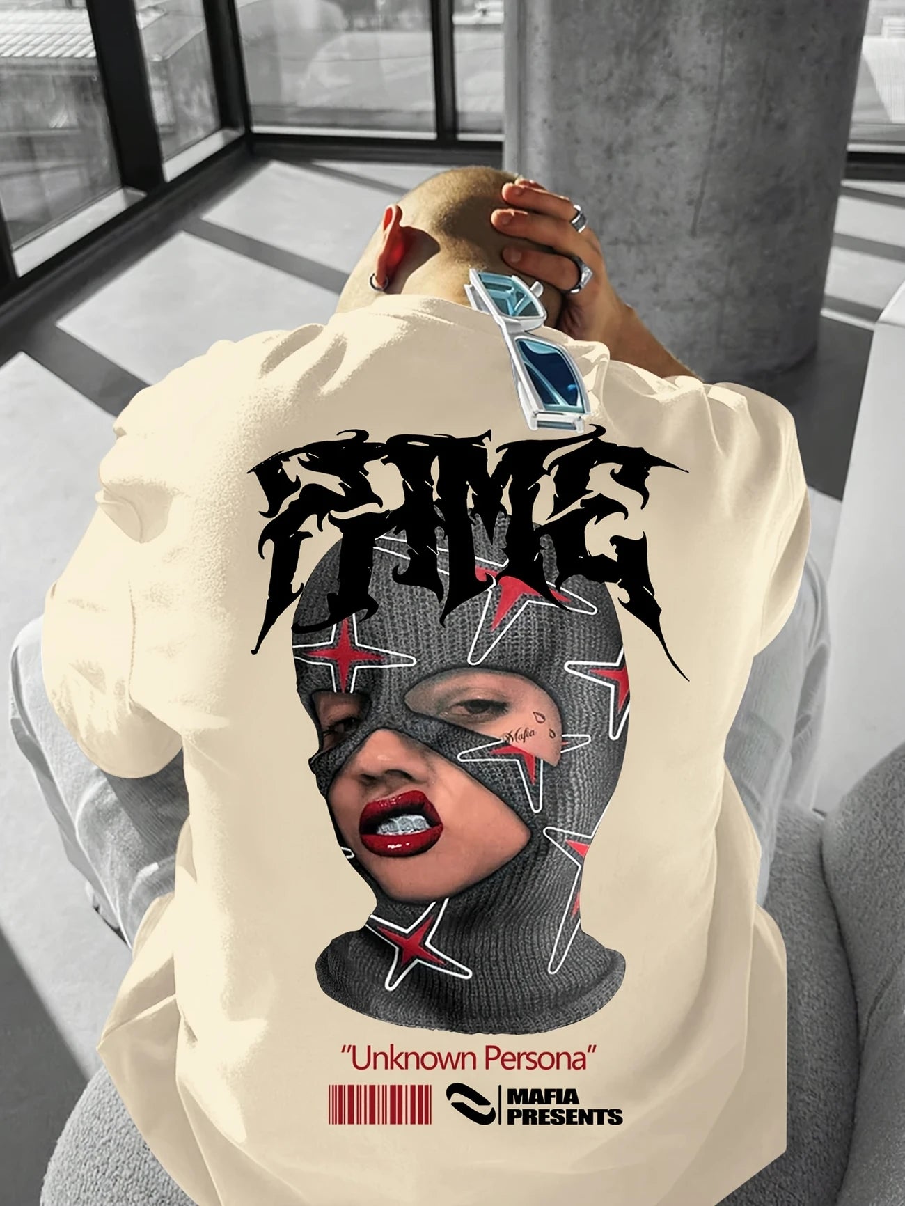 Luca™ – T-Shirt Streetwear con Maschera Grafica