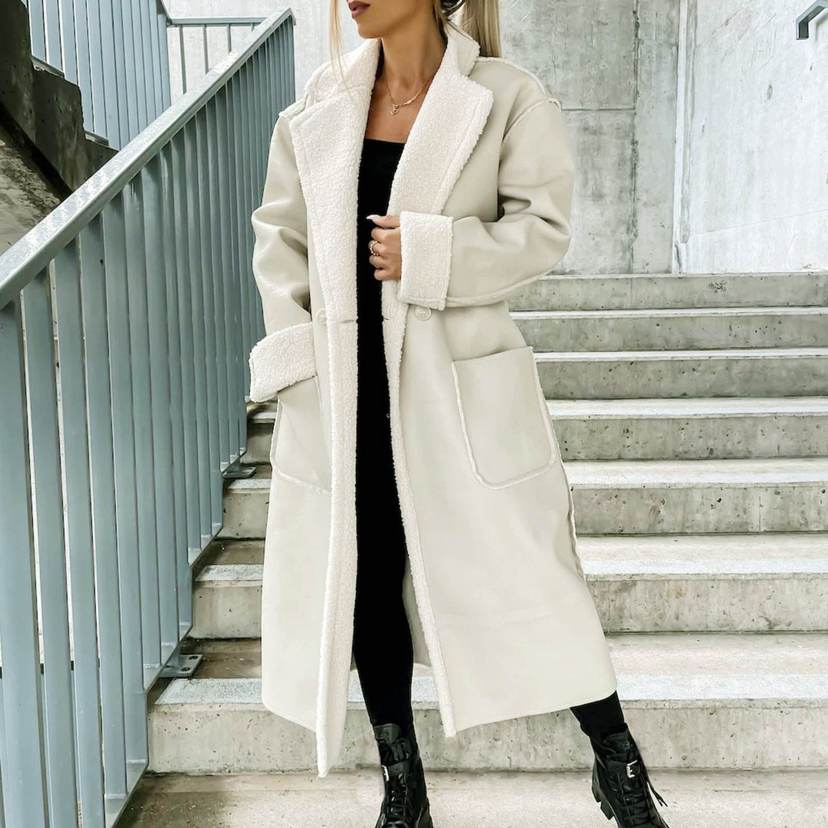Lina™ | Haute Couture Mantel