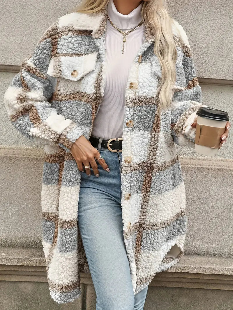 Livia™ | Plaid Sherpa Mantel
